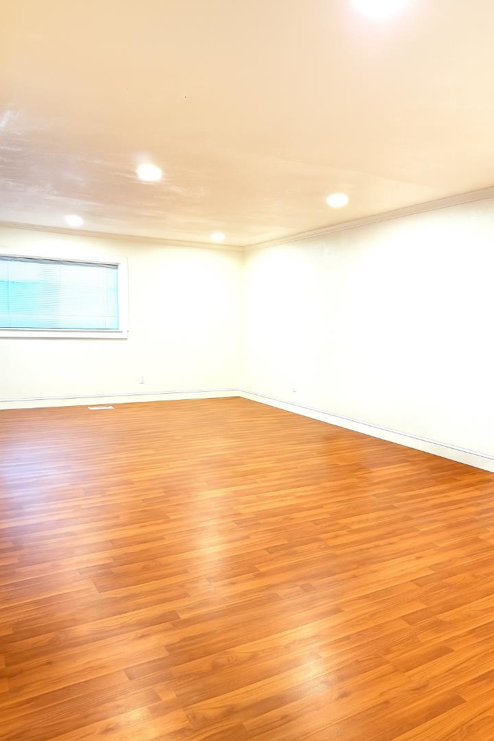 Detail Gallery Image 5 of 25 For 673 Hermitage Pl #673,  San Jose,  CA 95134 - 2 Beds | 2 Baths