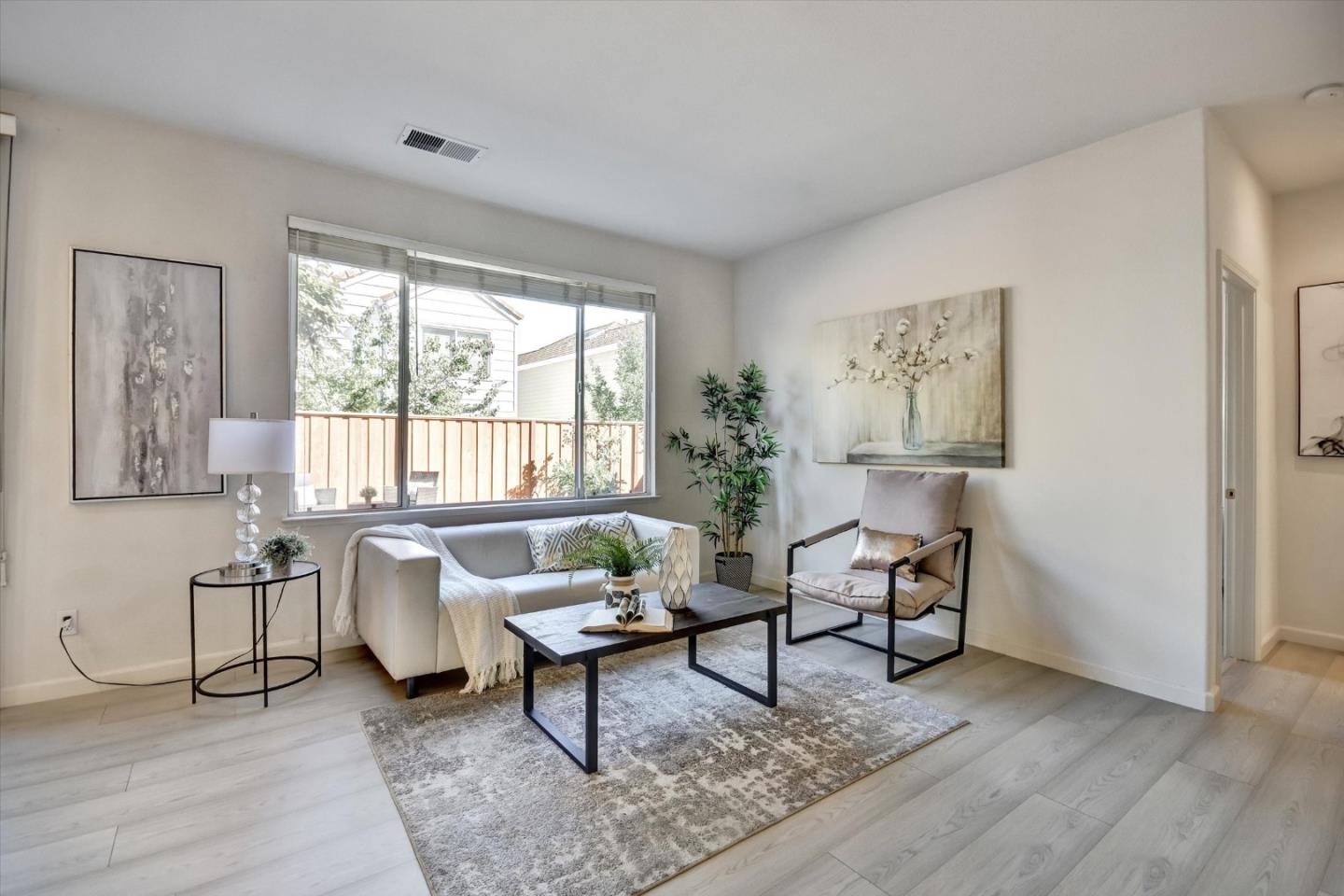 Detail Gallery Image 13 of 46 For 1496 Bellemeade St, San Jose,  CA 95131 - 5 Beds | 3 Baths