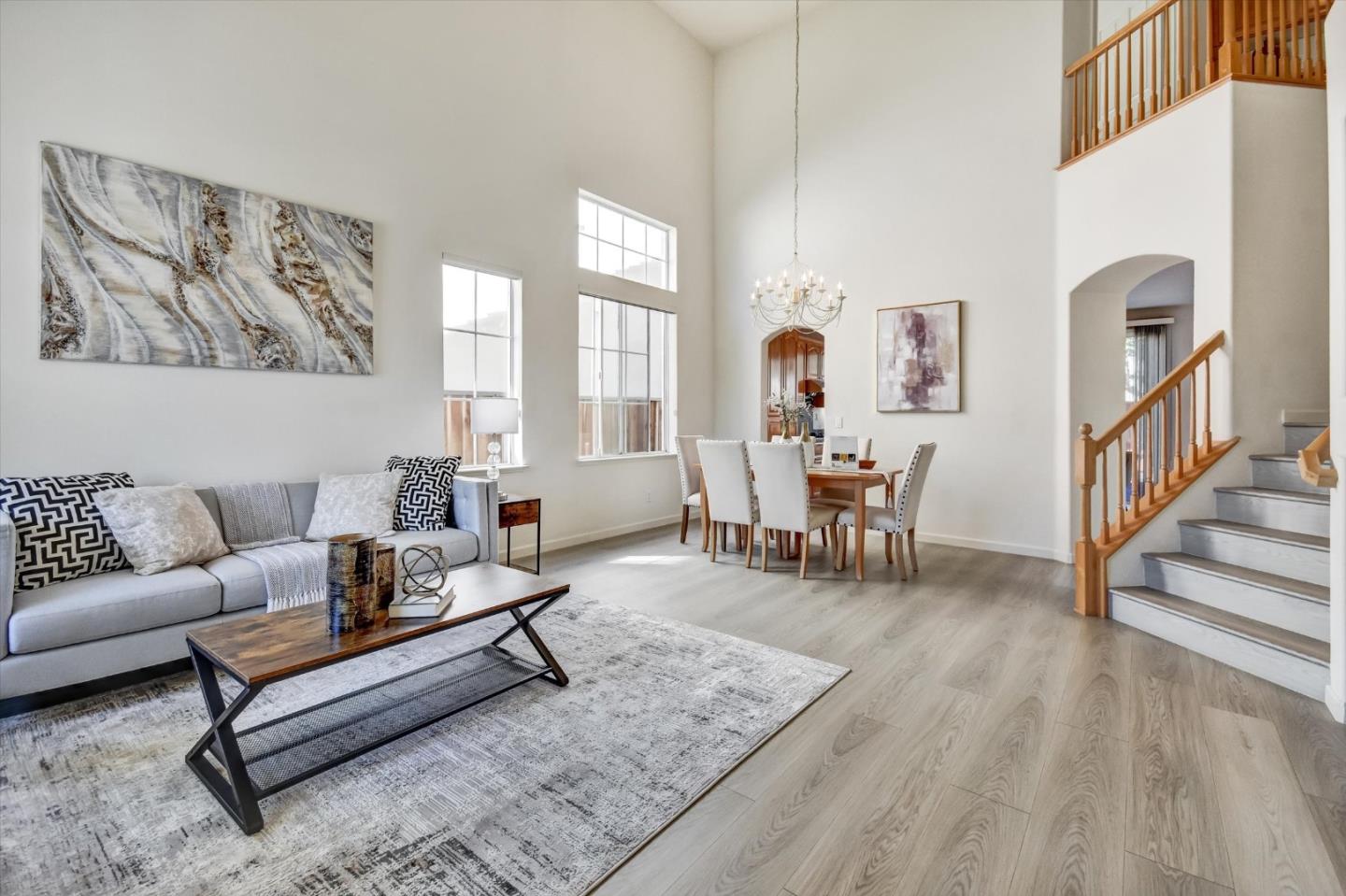 Detail Gallery Image 2 of 46 For 1496 Bellemeade St, San Jose,  CA 95131 - 5 Beds | 3 Baths