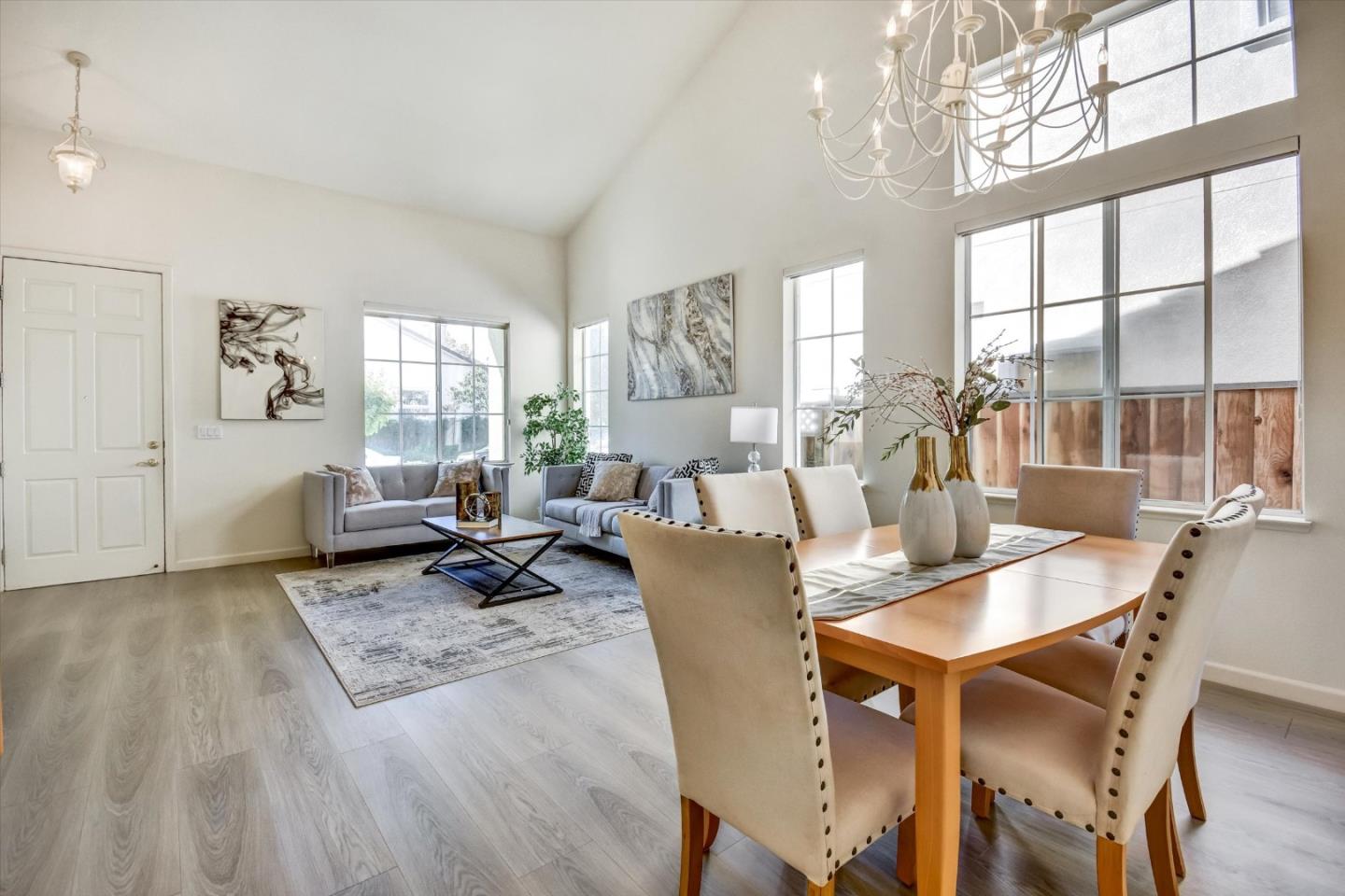 Detail Gallery Image 6 of 46 For 1496 Bellemeade St, San Jose,  CA 95131 - 5 Beds | 3 Baths