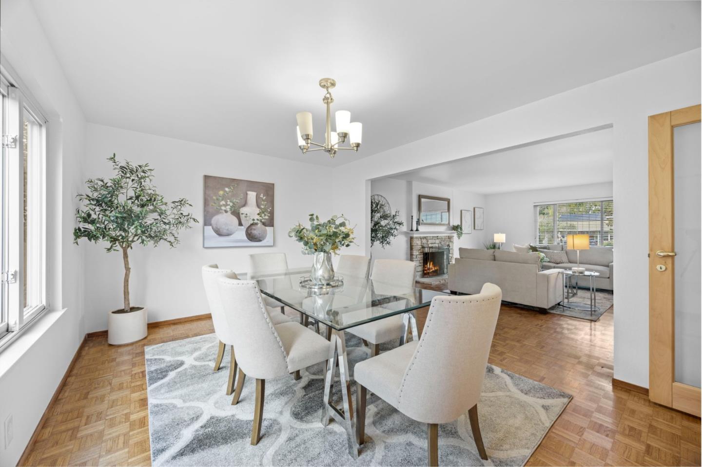 Detail Gallery Image 19 of 57 For 2713 Comstock Cir, Belmont,  CA 94002 - 5 Beds | 2/1 Baths