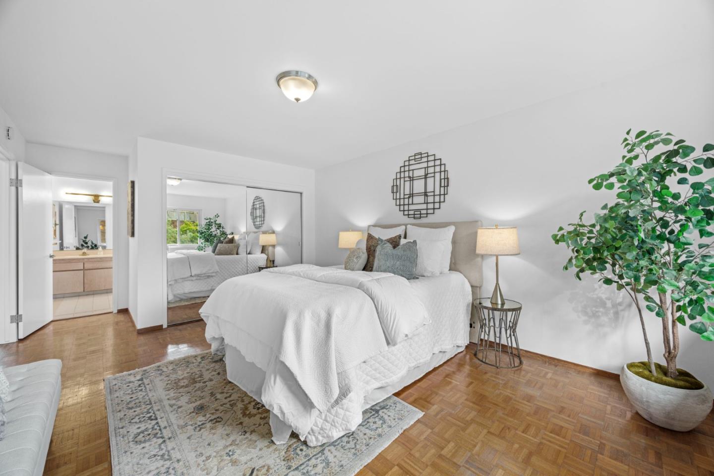 Detail Gallery Image 32 of 57 For 2713 Comstock Cir, Belmont,  CA 94002 - 5 Beds | 2/1 Baths