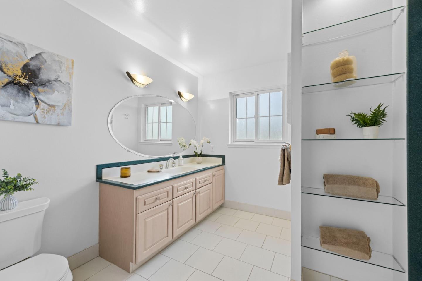 Detail Gallery Image 45 of 57 For 2713 Comstock Cir, Belmont,  CA 94002 - 5 Beds | 2/1 Baths