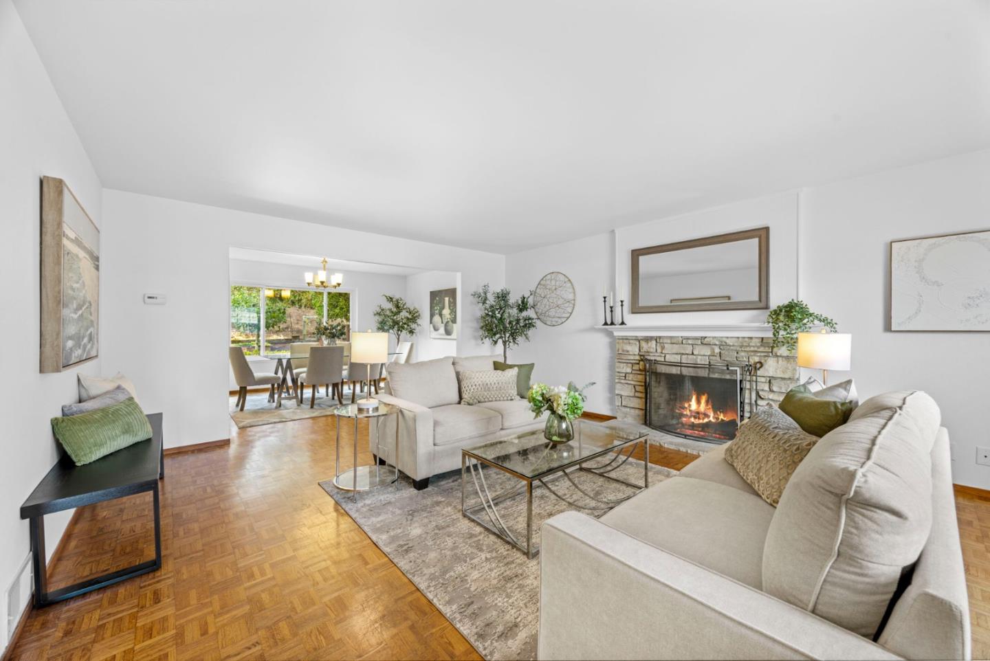 Detail Gallery Image 5 of 57 For 2713 Comstock Cir, Belmont,  CA 94002 - 5 Beds | 2/1 Baths