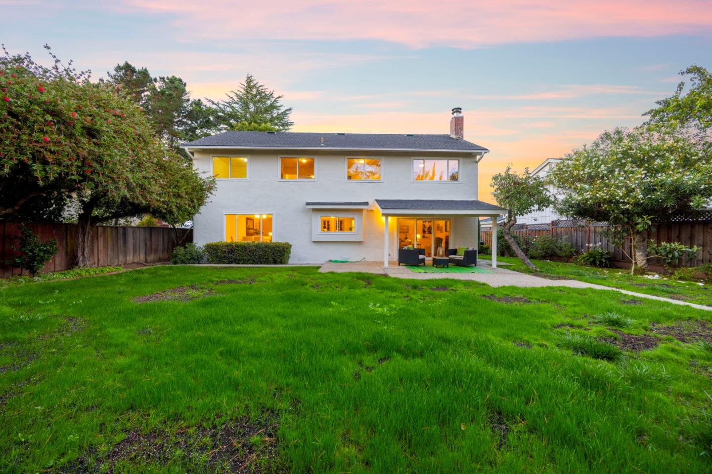 Detail Gallery Image 52 of 57 For 2713 Comstock Cir, Belmont,  CA 94002 - 5 Beds | 2/1 Baths