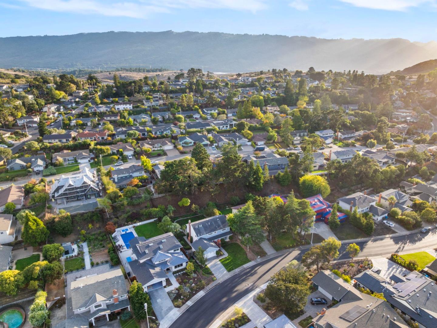 Detail Gallery Image 55 of 57 For 2713 Comstock Cir, Belmont,  CA 94002 - 5 Beds | 2/1 Baths