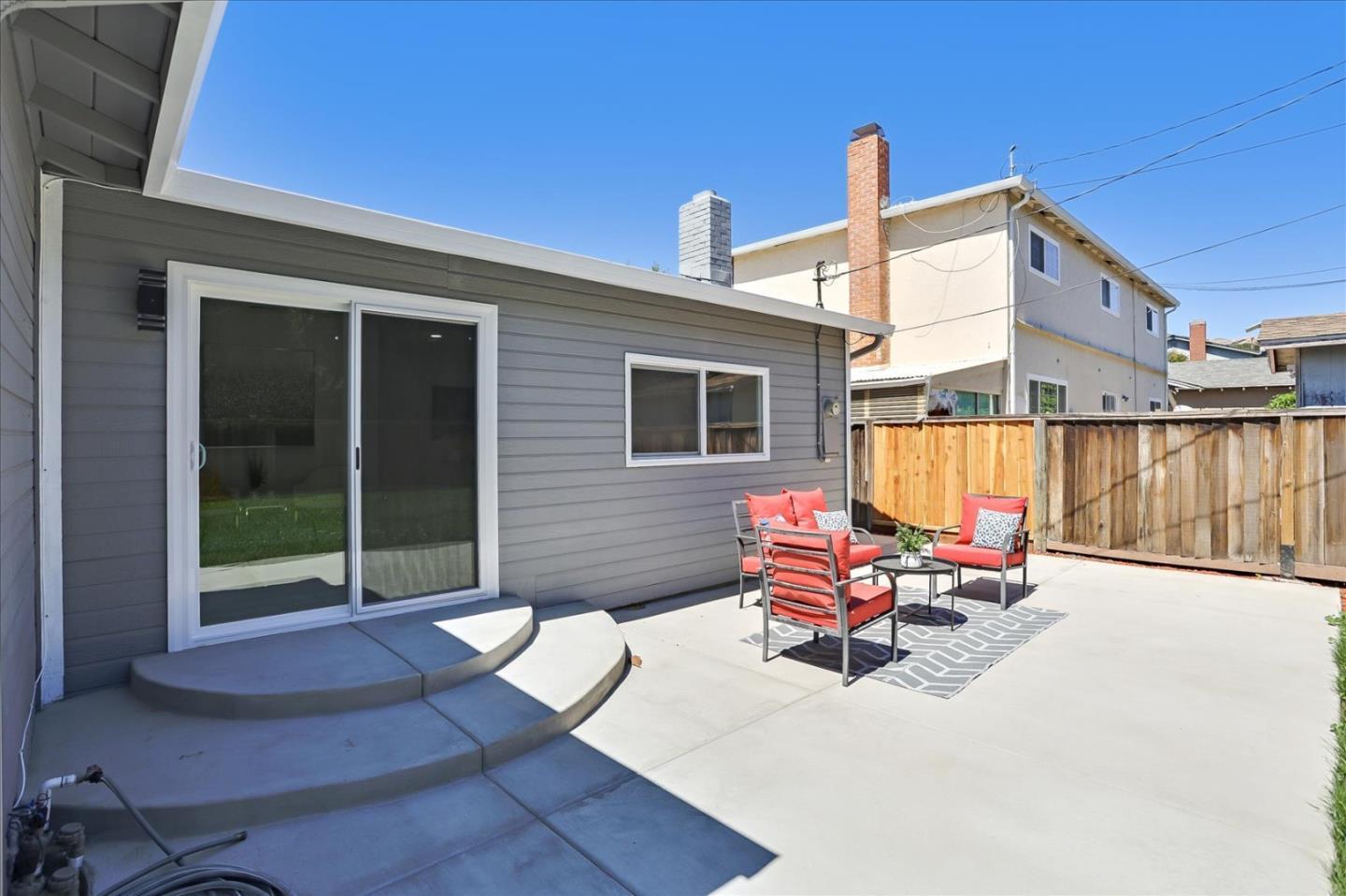 Detail Gallery Image 3 of 34 For 182 Rose Dr, Milpitas,  CA 95035 - 3 Beds | 2 Baths