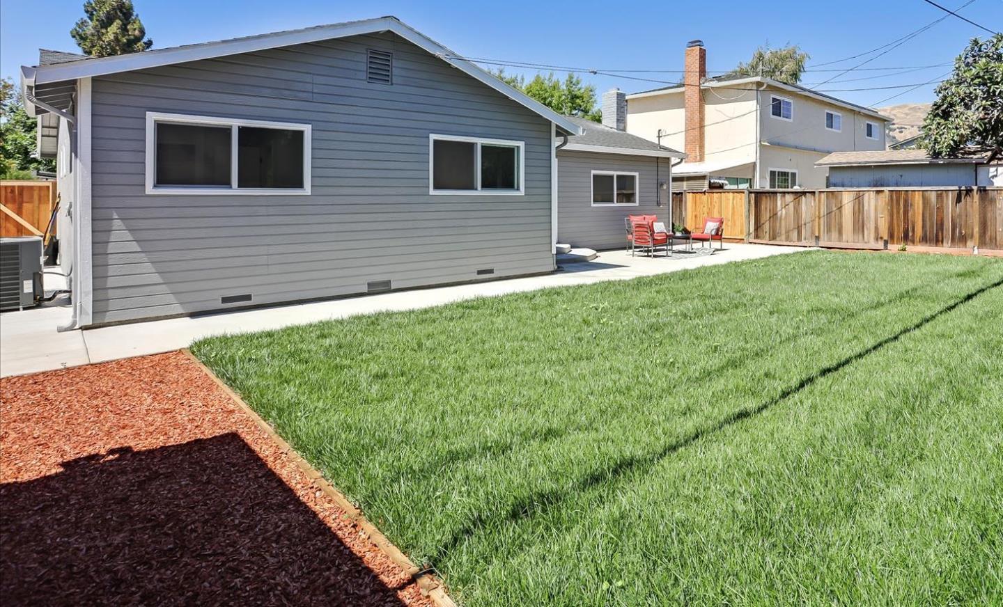 Detail Gallery Image 33 of 34 For 182 Rose Dr, Milpitas,  CA 95035 - 3 Beds | 2 Baths