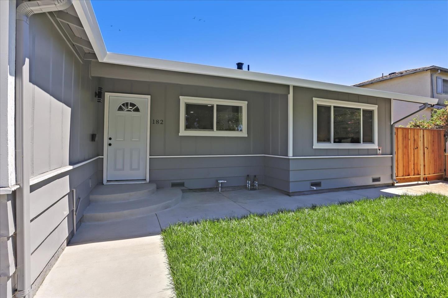 Detail Gallery Image 4 of 34 For 182 Rose Dr, Milpitas,  CA 95035 - 3 Beds | 2 Baths