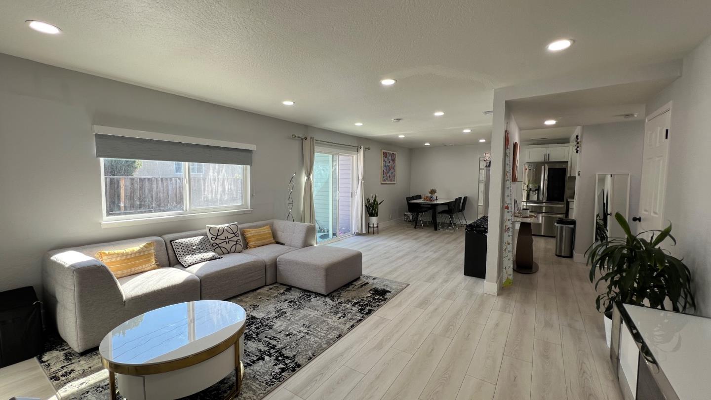 Detail Gallery Image 6 of 34 For 182 Rose Dr, Milpitas,  CA 95035 - 3 Beds | 2 Baths