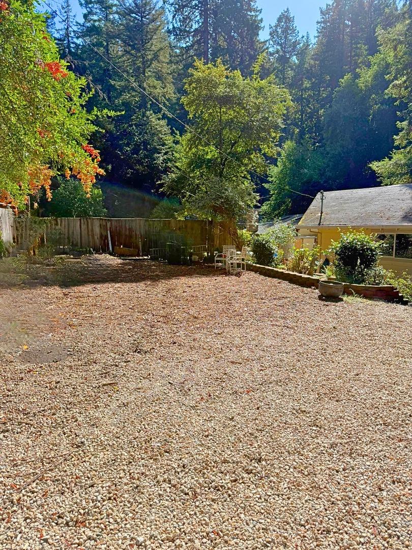 Detail Gallery Image 13 of 35 For 160 Nellie Ln, Boulder Creek,  CA 95006 - 3 Beds | 2 Baths