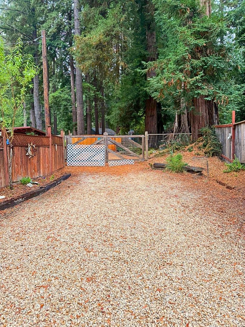 Detail Gallery Image 14 of 35 For 160 Nellie Ln, Boulder Creek,  CA 95006 - 3 Beds | 2 Baths