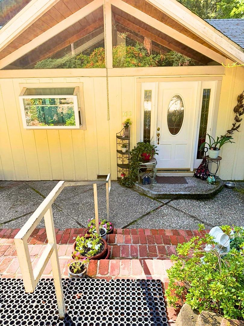 Detail Gallery Image 2 of 35 For 160 Nellie Ln, Boulder Creek,  CA 95006 - 3 Beds | 2 Baths