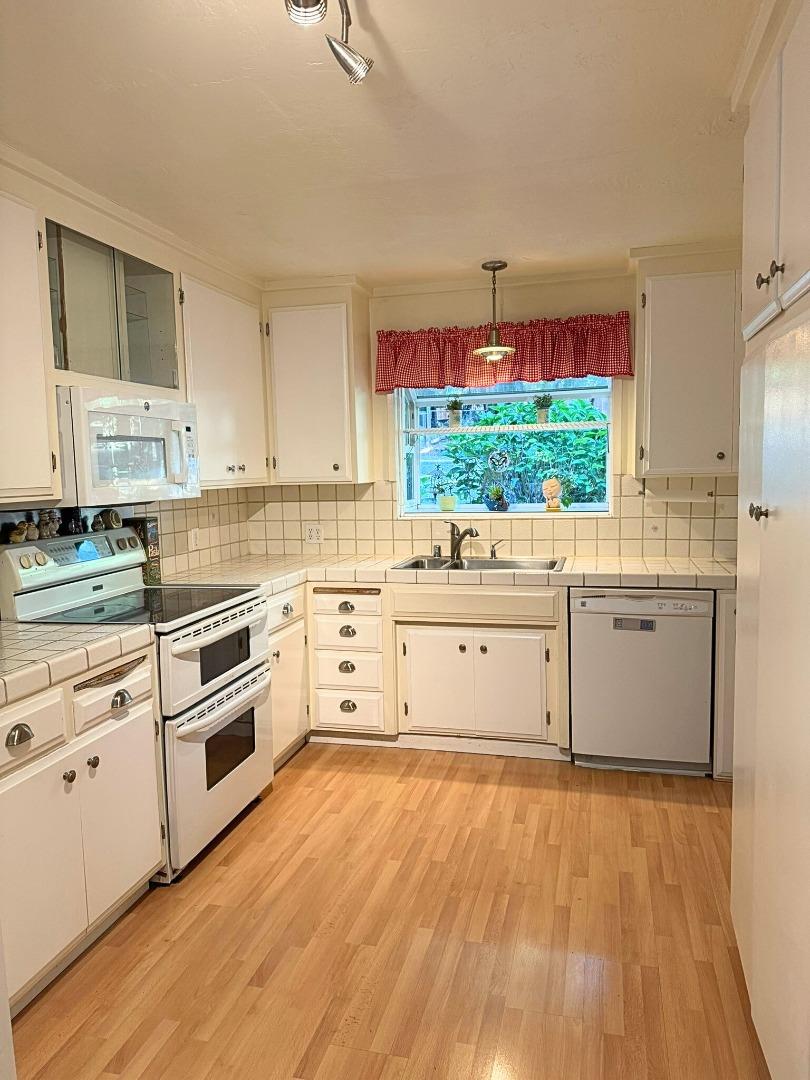 Detail Gallery Image 27 of 35 For 160 Nellie Ln, Boulder Creek,  CA 95006 - 3 Beds | 2 Baths