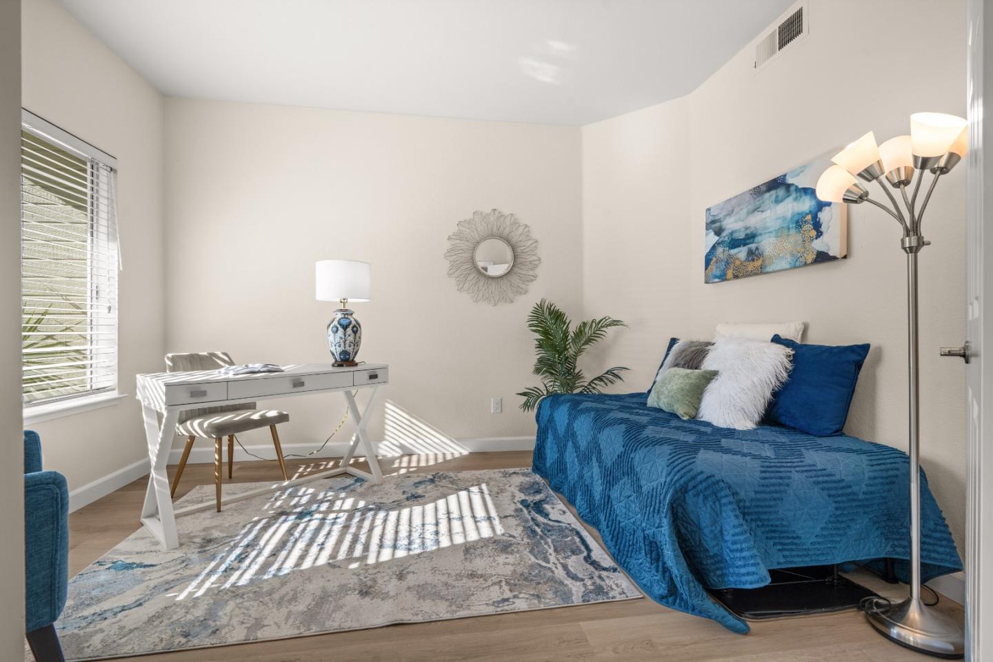 Detail Gallery Image 10 of 37 For 7742 Kilmarnok Dr, San Jose,  CA 95135 - 2 Beds | 2 Baths