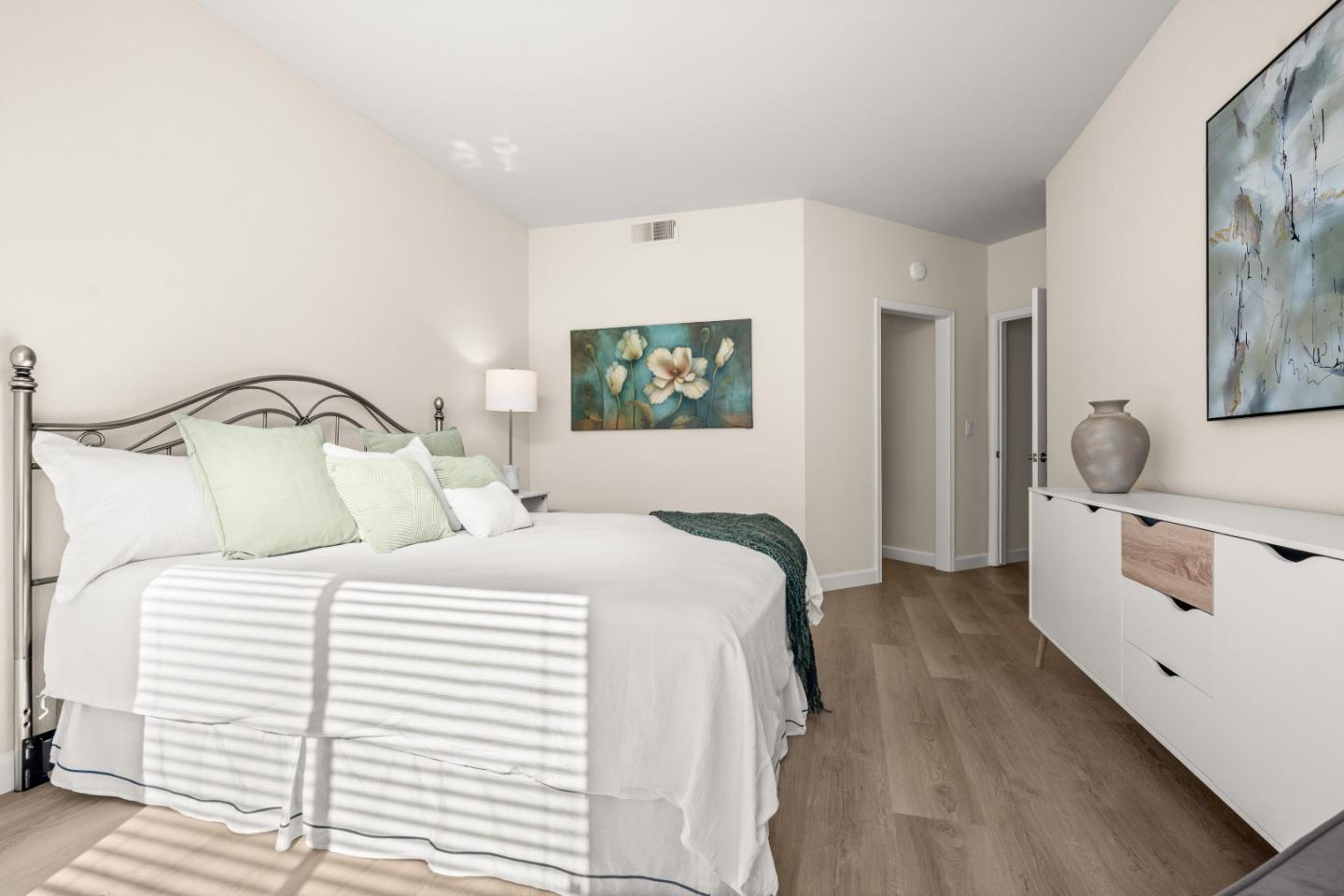 Detail Gallery Image 20 of 37 For 7742 Kilmarnok Dr, San Jose,  CA 95135 - 2 Beds | 2 Baths