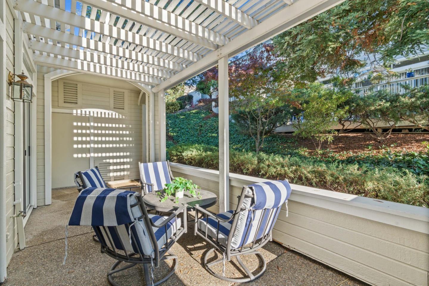 Detail Gallery Image 24 of 37 For 7742 Kilmarnok Dr, San Jose,  CA 95135 - 2 Beds | 2 Baths