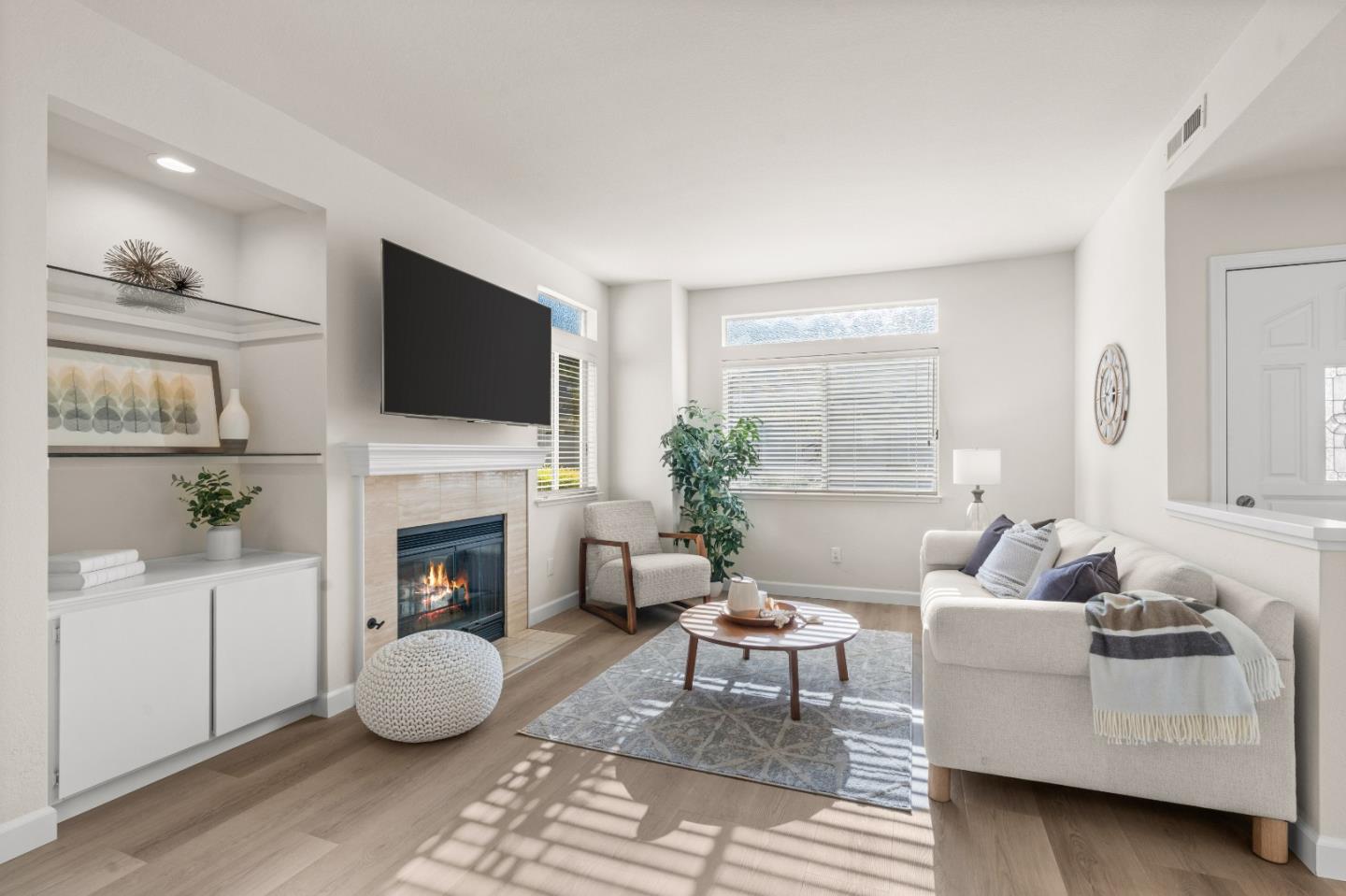 Detail Gallery Image 5 of 37 For 7742 Kilmarnok Dr, San Jose,  CA 95135 - 2 Beds | 2 Baths