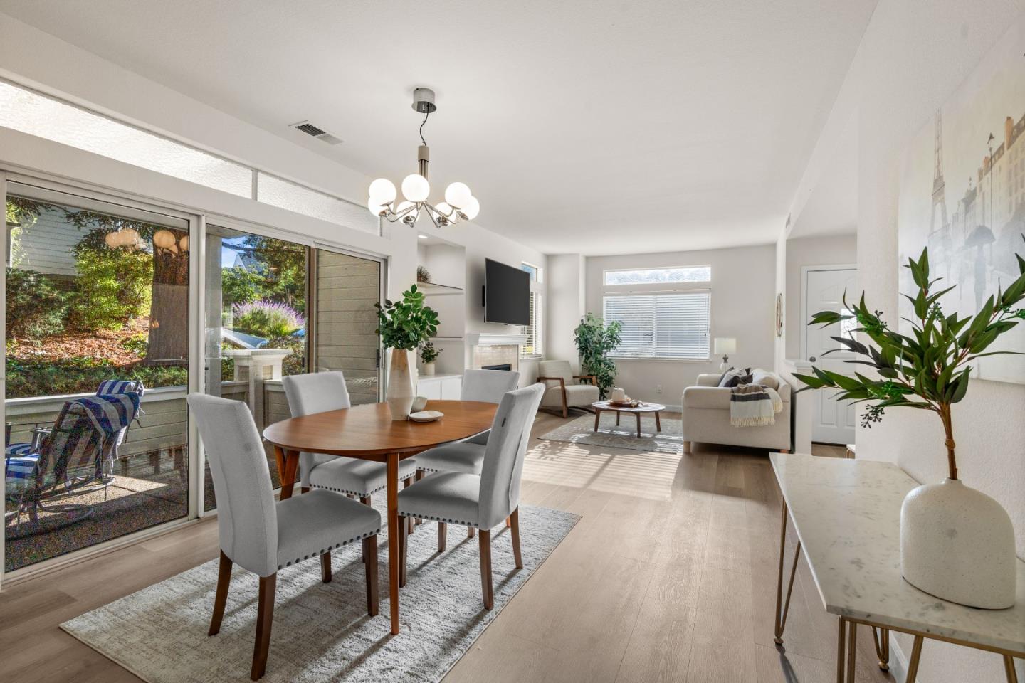 Detail Gallery Image 7 of 37 For 7742 Kilmarnok Dr, San Jose,  CA 95135 - 2 Beds | 2 Baths