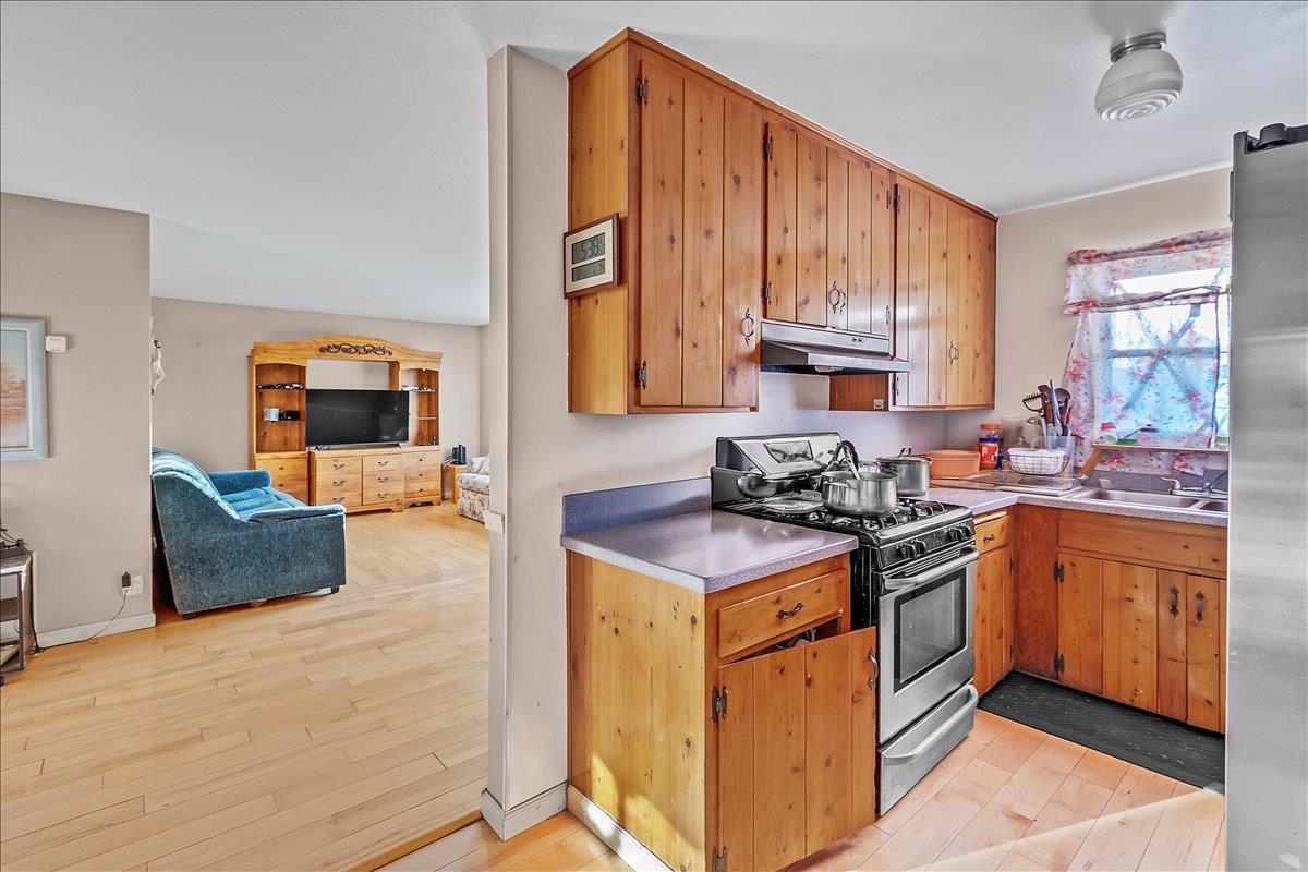 Detail Gallery Image 15 of 34 For 791 El Camino Paraiso, Hollister,  CA 95023 - 3 Beds | 1/1 Baths