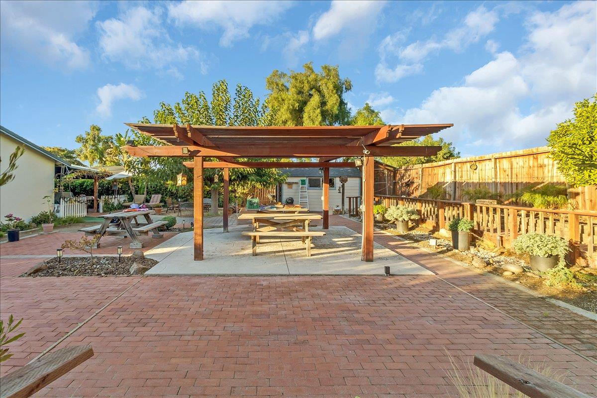 Detail Gallery Image 29 of 34 For 791 El Camino Paraiso, Hollister,  CA 95023 - 3 Beds | 1/1 Baths