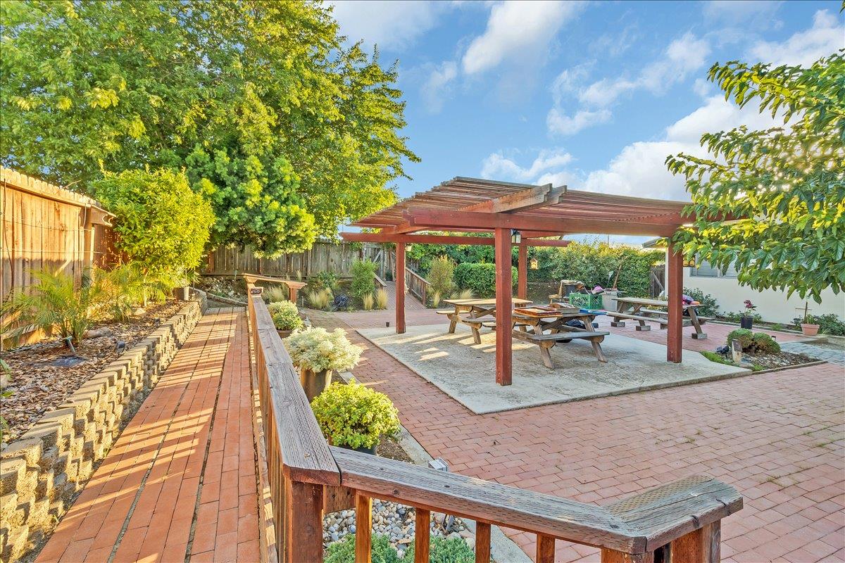 Detail Gallery Image 32 of 34 For 791 El Camino Paraiso, Hollister,  CA 95023 - 3 Beds | 1/1 Baths