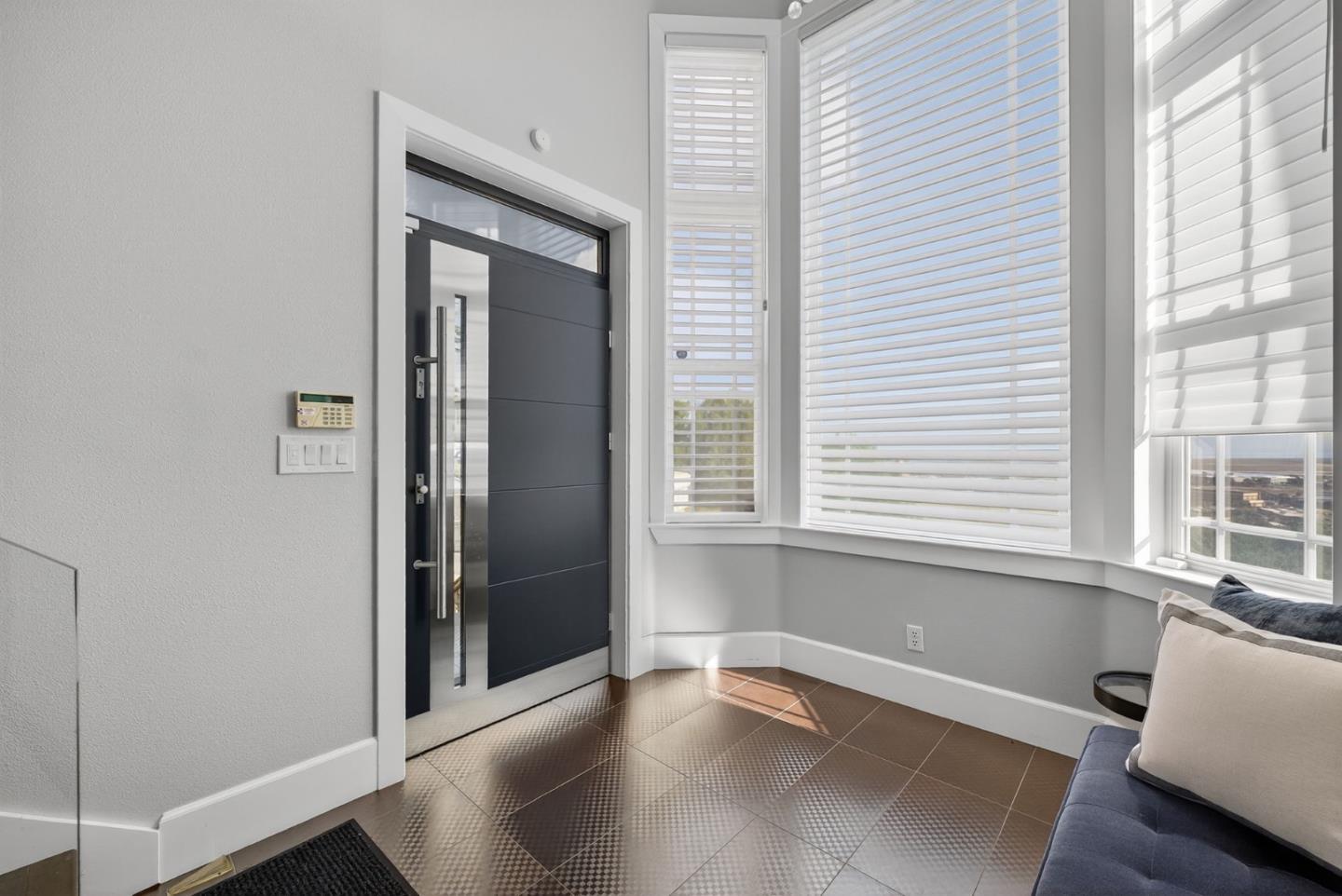 Detail Gallery Image 11 of 105 For 58 Hillcrest Rd, San Carlos,  CA 94070 - 4 Beds | 3/1 Baths