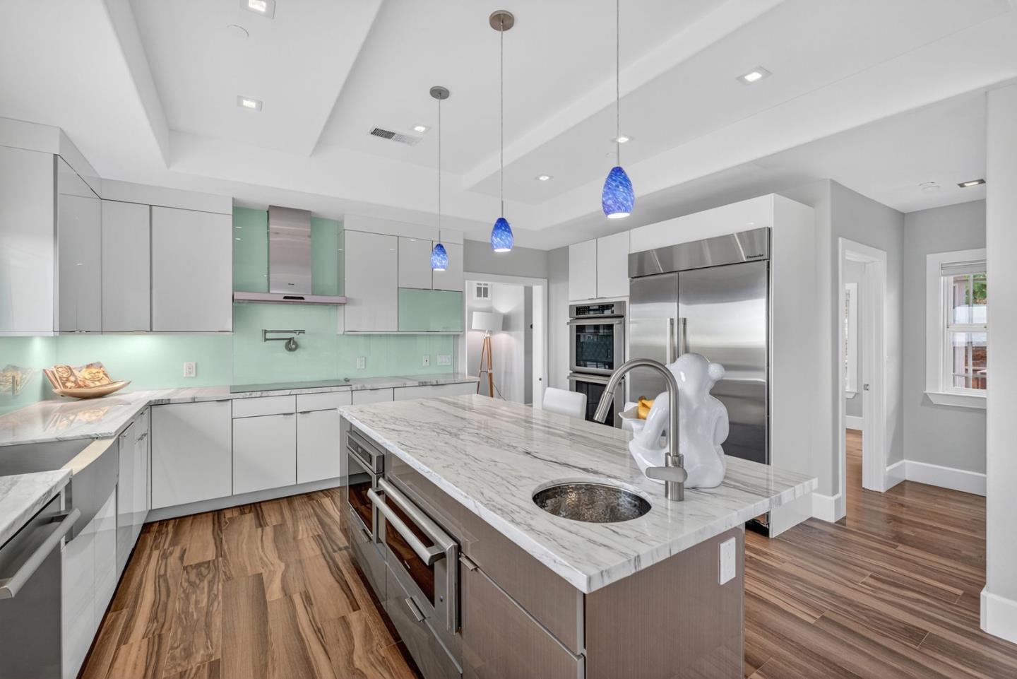 Detail Gallery Image 30 of 105 For 58 Hillcrest Rd, San Carlos,  CA 94070 - 4 Beds | 3/1 Baths