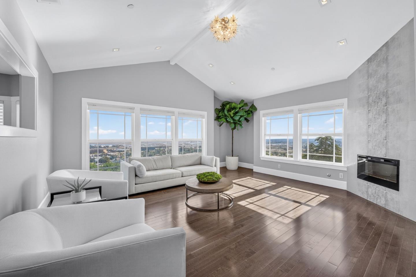 Detail Gallery Image 38 of 105 For 58 Hillcrest Rd, San Carlos,  CA 94070 - 4 Beds | 3/1 Baths