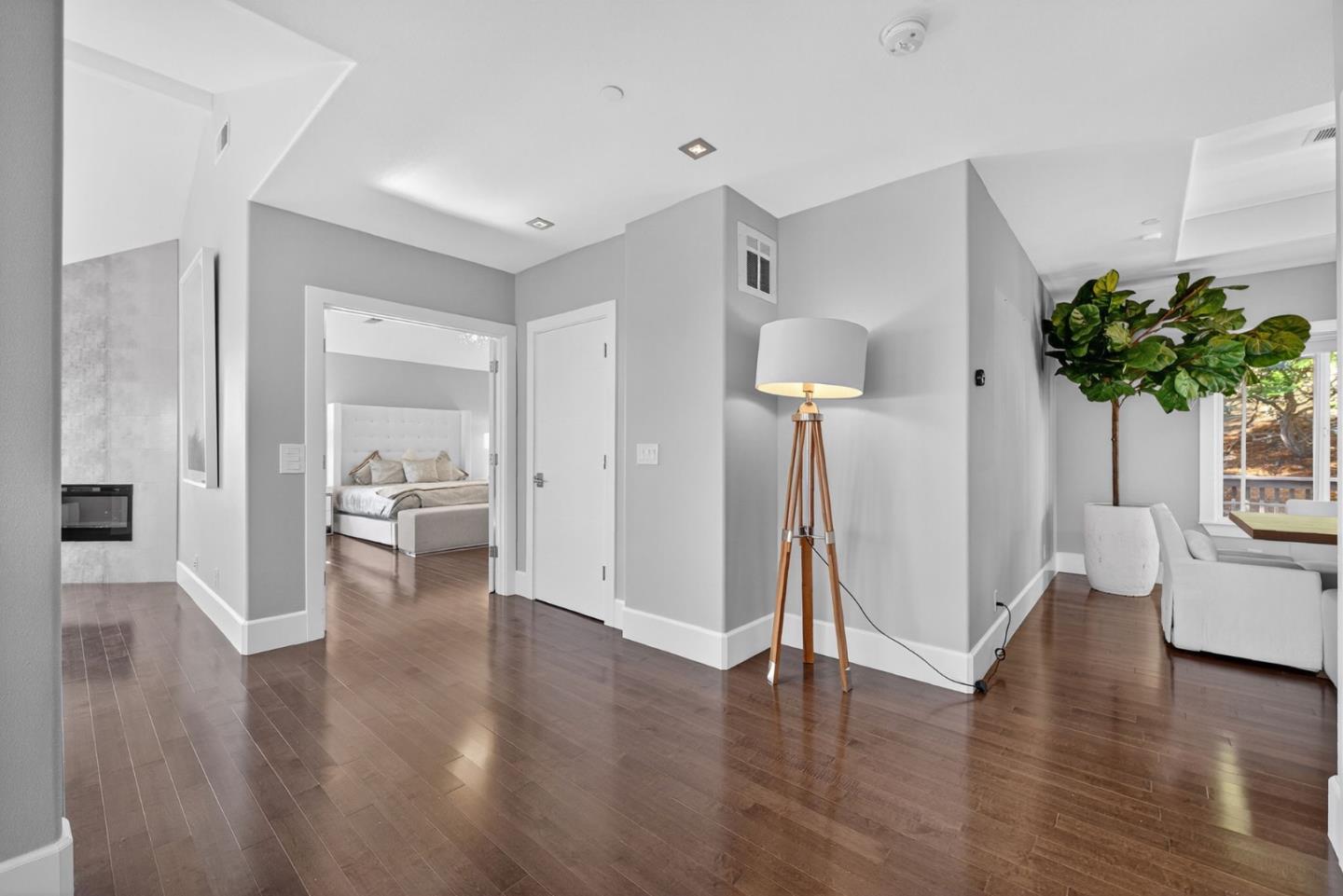 Detail Gallery Image 43 of 105 For 58 Hillcrest Rd, San Carlos,  CA 94070 - 4 Beds | 3/1 Baths