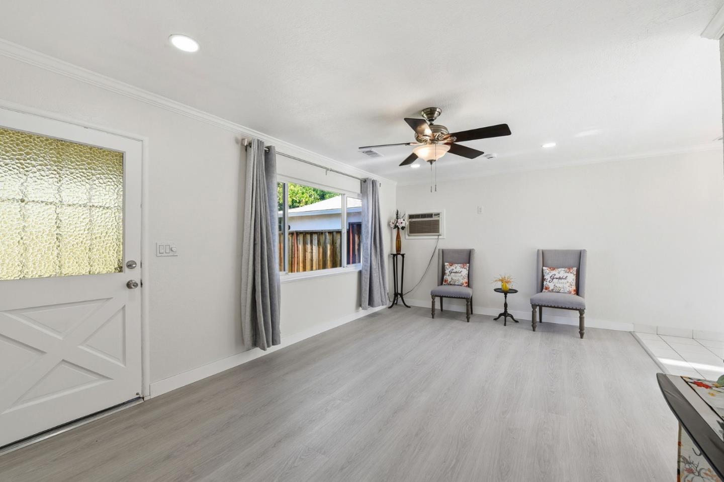 Detail Gallery Image 4 of 30 For 3382 Mount Wilson Dr, San Jose,  CA 95127 - 2 Beds | 1 Baths