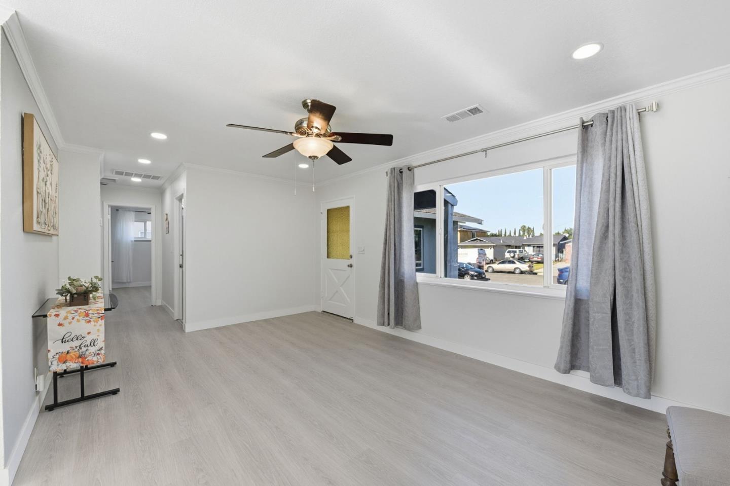 Detail Gallery Image 6 of 30 For 3382 Mount Wilson Dr, San Jose,  CA 95127 - 2 Beds | 1 Baths