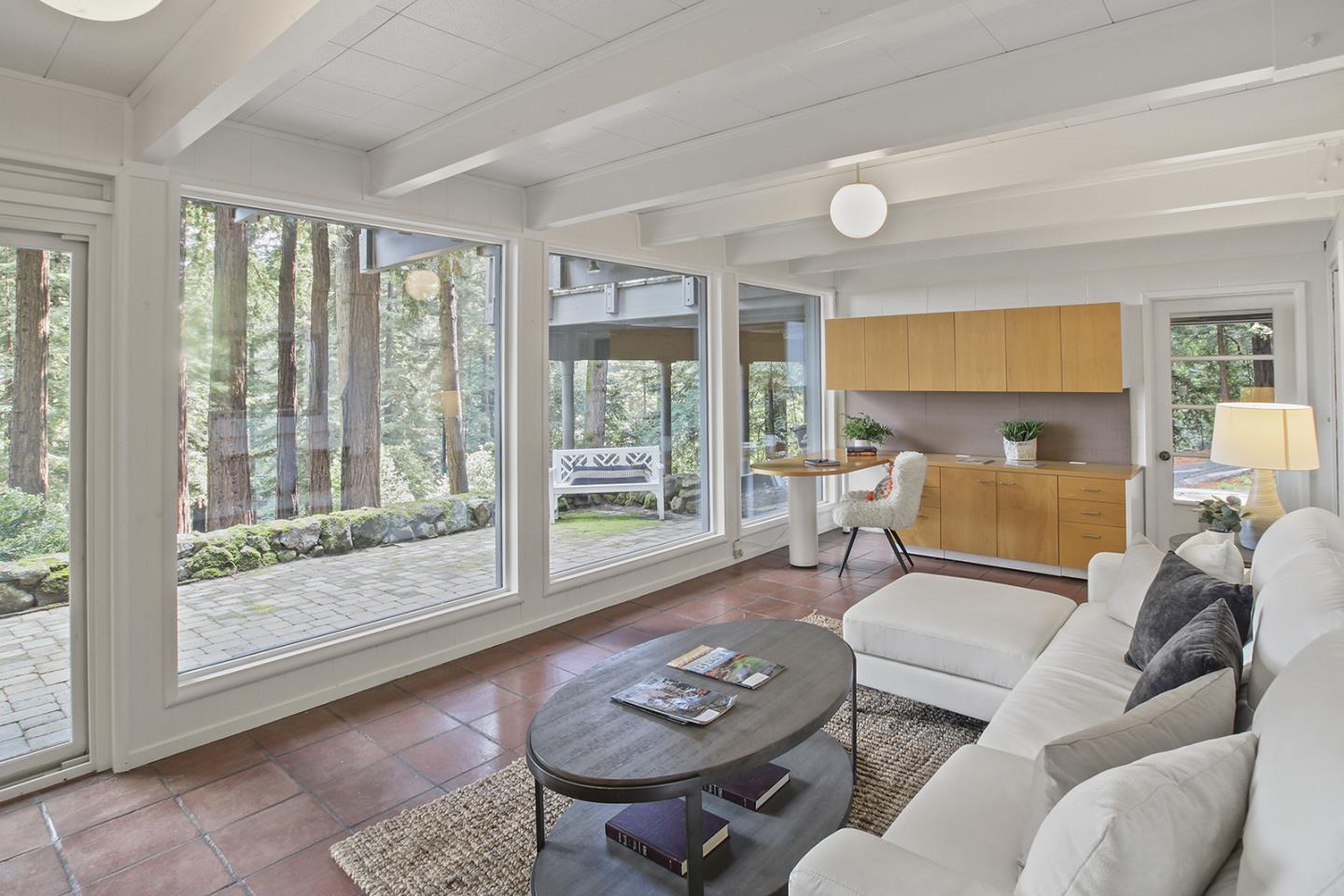 Detail Gallery Image 23 of 43 For 320 Grandview Dr, Woodside,  CA 94062 - 4 Beds | 3 Baths