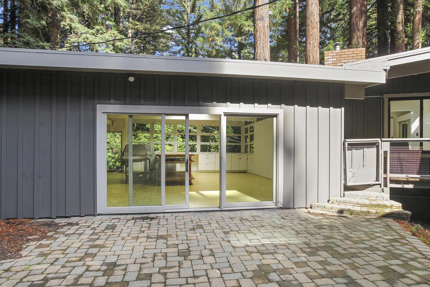 Detail Gallery Image 38 of 43 For 320 Grandview Dr, Woodside,  CA 94062 - 4 Beds | 3 Baths