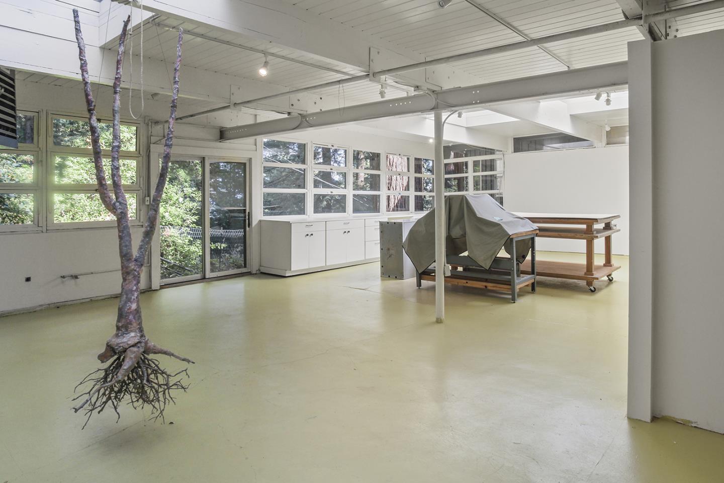 Detail Gallery Image 40 of 43 For 320 Grandview Dr, Woodside,  CA 94062 - 4 Beds | 3 Baths