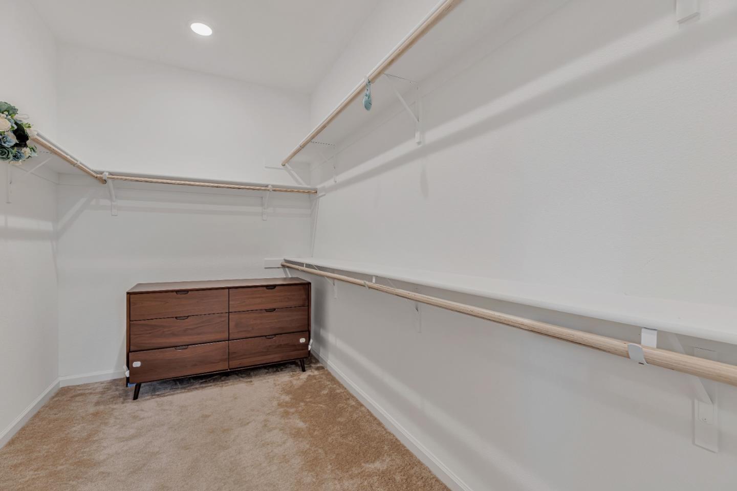 Detail Gallery Image 22 of 51 For 5565 Holly Bay Ave, Dublin,  CA 94568 - 4 Beds | 3/1 Baths