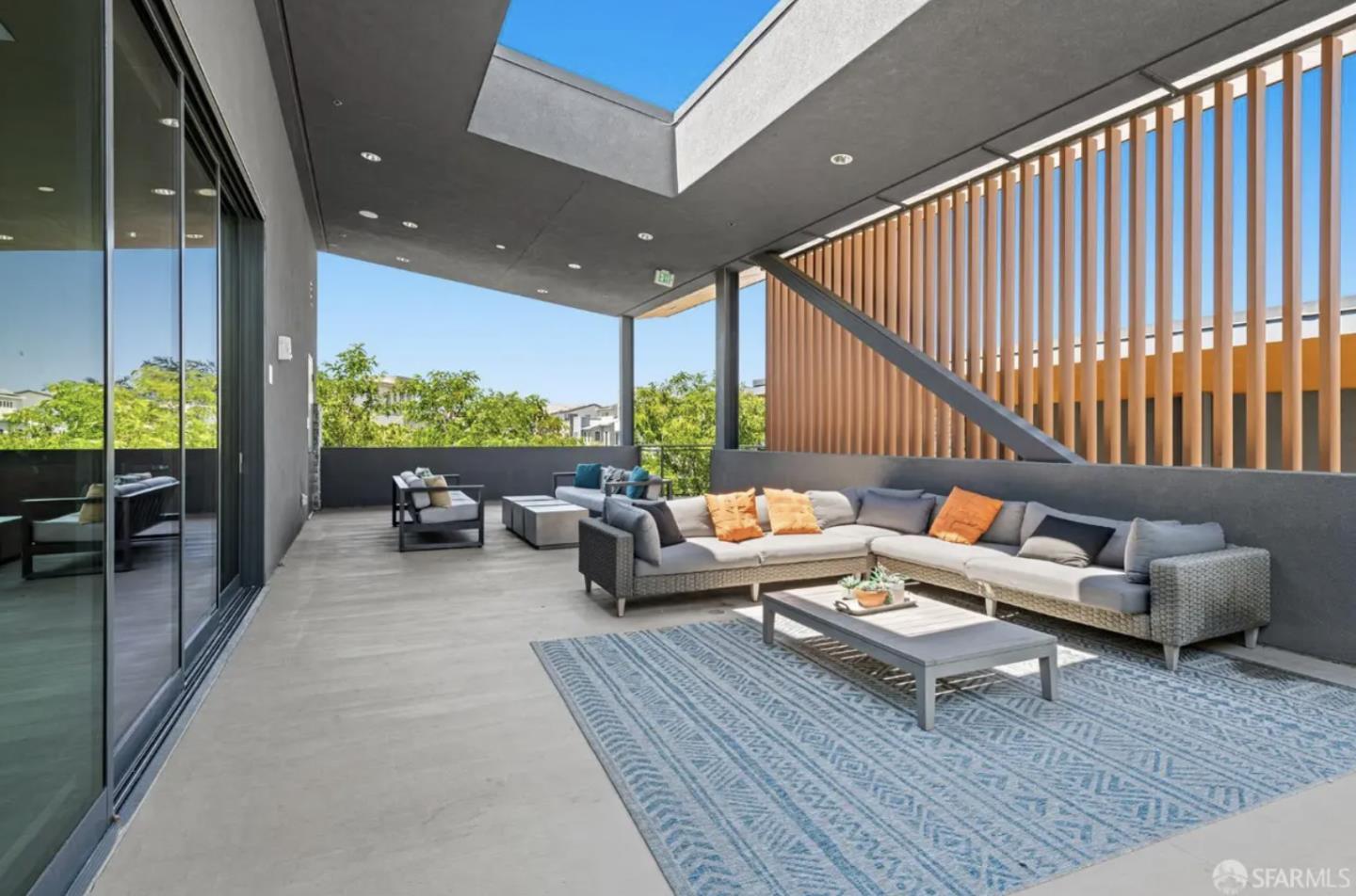 Detail Gallery Image 41 of 51 For 5565 Holly Bay Ave, Dublin,  CA 94568 - 4 Beds | 3/1 Baths