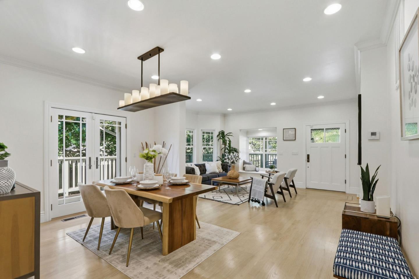 Detail Gallery Image 16 of 46 For 1951 Plymouth St, Mountain View,  CA 94043 - 4 Beds | 3 Baths