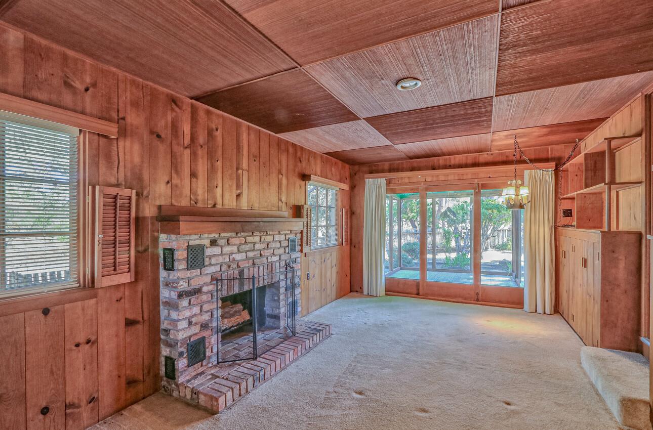 Detail Gallery Image 14 of 20 For 2983 Crescent Rd, Pebble Beach,  CA 93953 - 3 Beds | 1/1 Baths