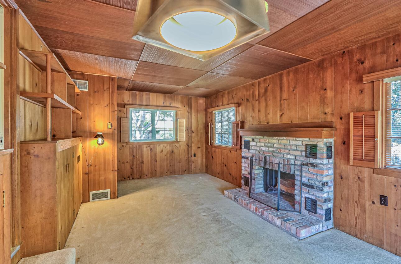 Detail Gallery Image 16 of 20 For 2983 Crescent Rd, Pebble Beach,  CA 93953 - 3 Beds | 1/1 Baths