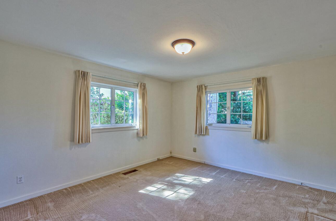 Detail Gallery Image 18 of 20 For 2983 Crescent Rd, Pebble Beach,  CA 93953 - 3 Beds | 1/1 Baths