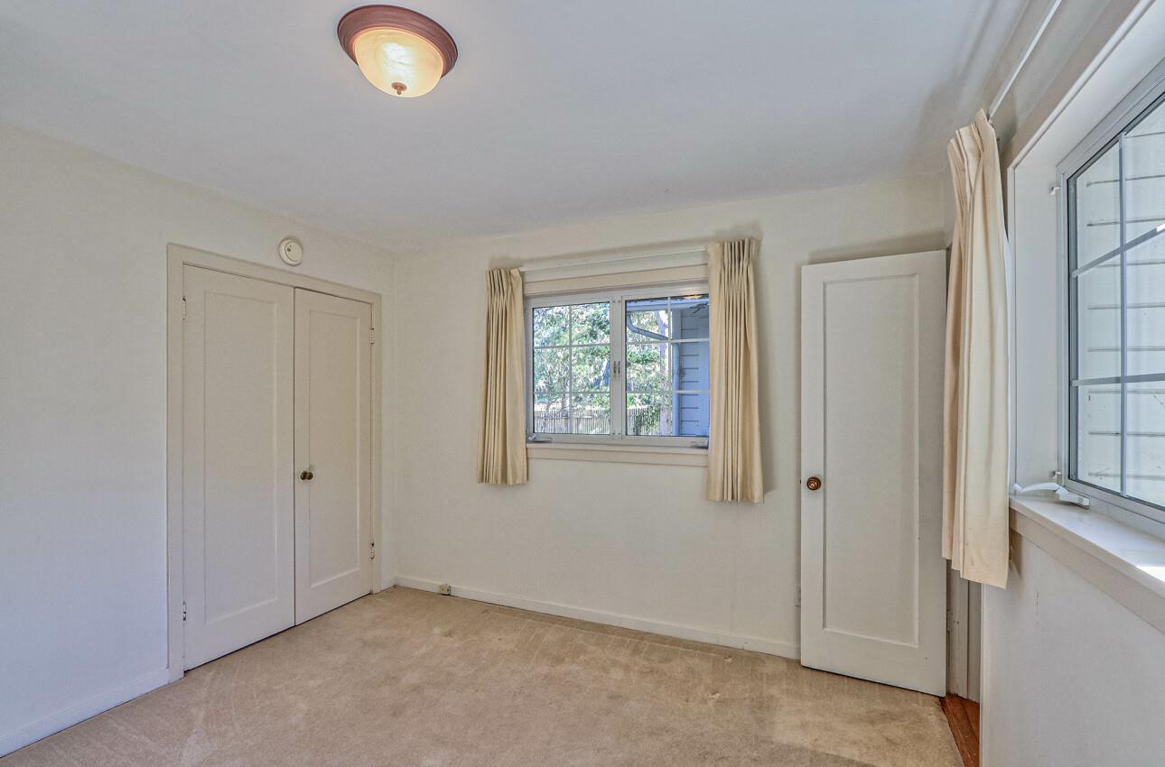 Detail Gallery Image 19 of 20 For 2983 Crescent Rd, Pebble Beach,  CA 93953 - 3 Beds | 1/1 Baths