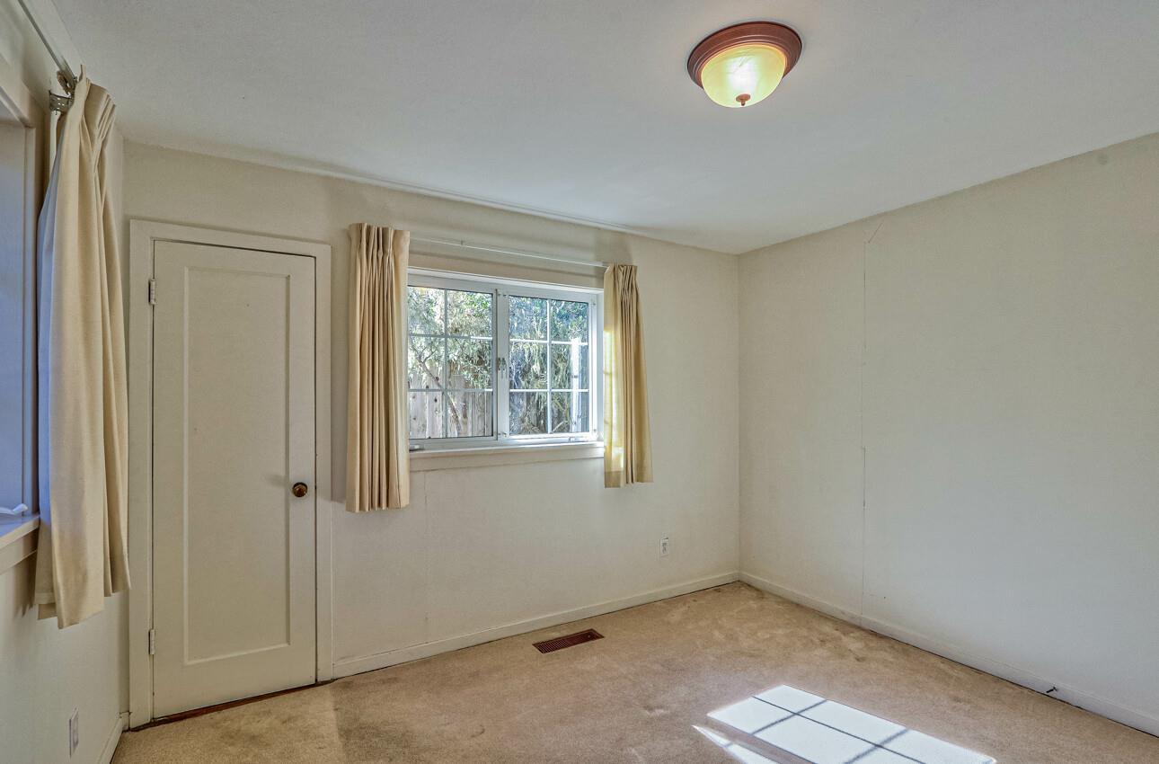 Detail Gallery Image 20 of 20 For 2983 Crescent Rd, Pebble Beach,  CA 93953 - 3 Beds | 1/1 Baths