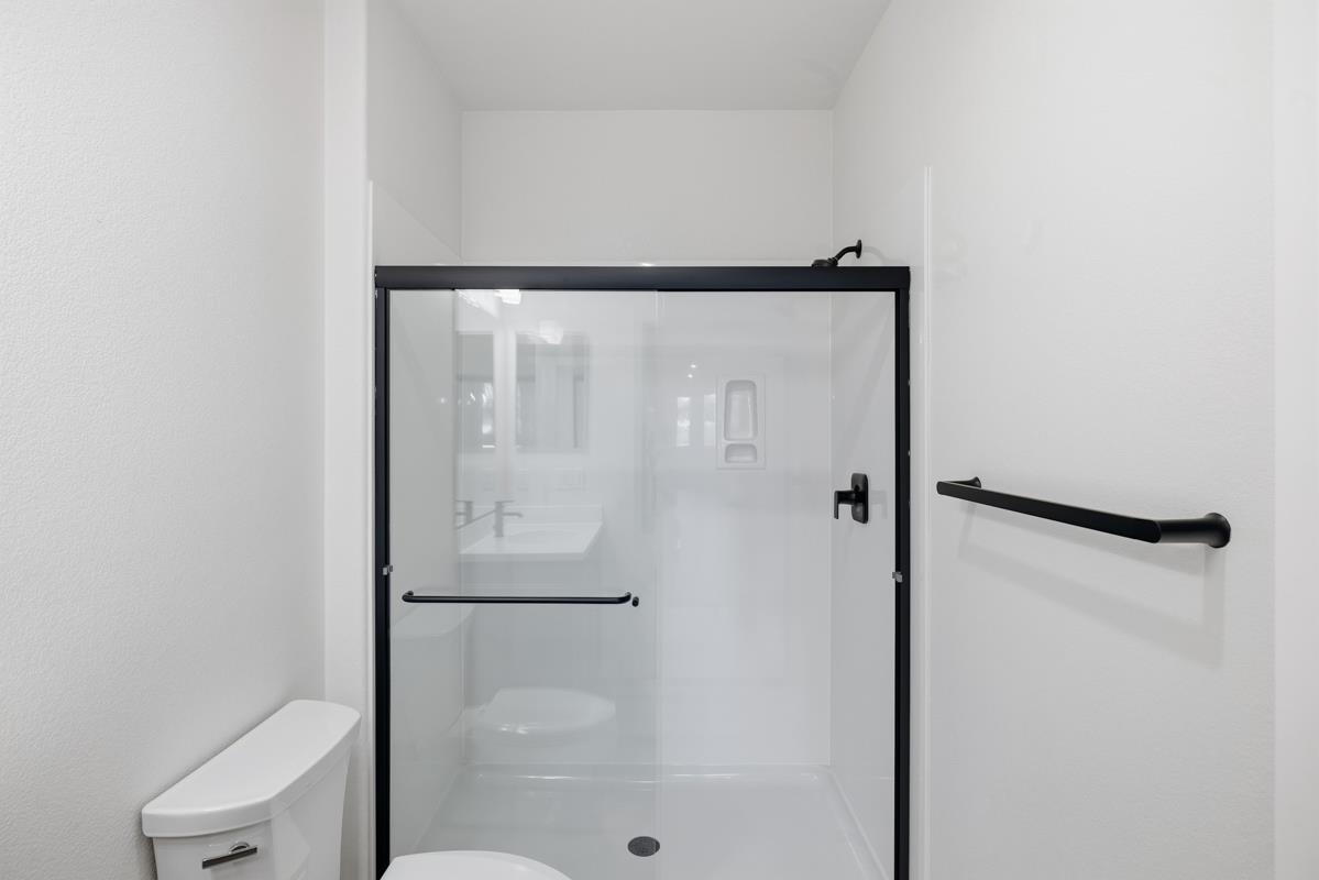 Detail Gallery Image 17 of 34 For 3824-3824a Norbridge Ave, Castro Valley,  CA 94546 - 4 Beds | 4 Baths