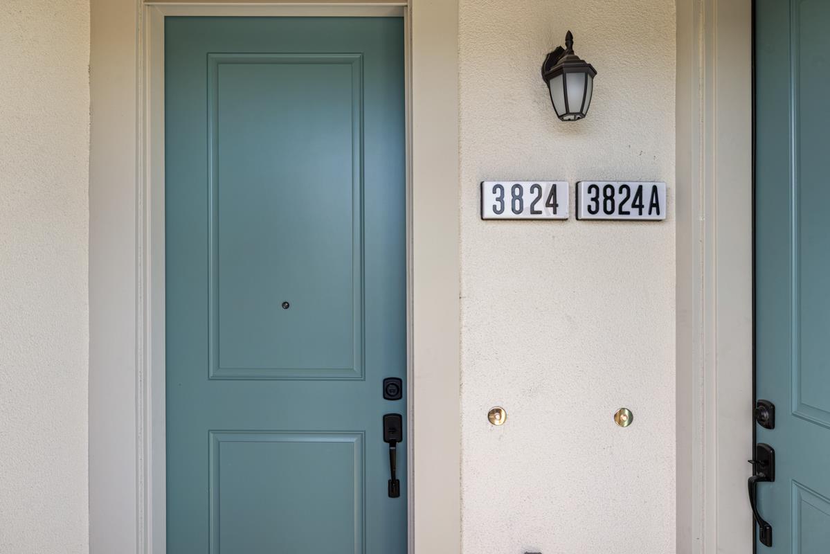 Detail Gallery Image 4 of 34 For 3824-3824a Norbridge Ave, Castro Valley,  CA 94546 - 4 Beds | 4 Baths