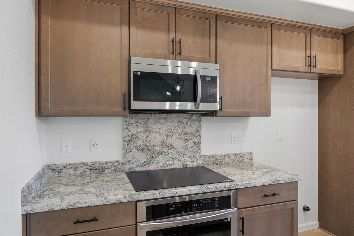 Detail Gallery Image 7 of 34 For 3824-3824a Norbridge Ave, Castro Valley,  CA 94546 - 4 Beds | 4 Baths