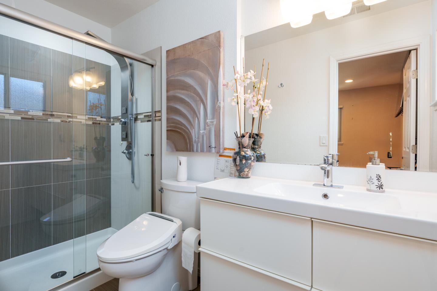 Detail Gallery Image 10 of 12 For 1014 W Homestead Rd, Sunnyvale,  CA 94087 - 4 Beds | 2 Baths