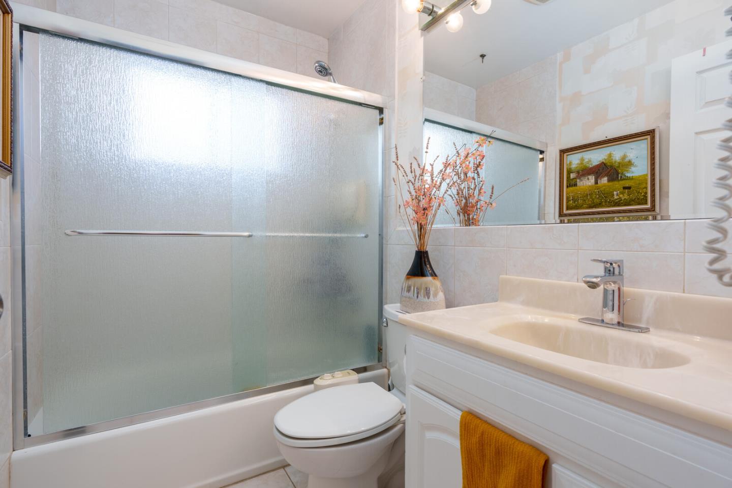 Detail Gallery Image 7 of 12 For 1014 W Homestead Rd, Sunnyvale,  CA 94087 - 4 Beds | 2 Baths