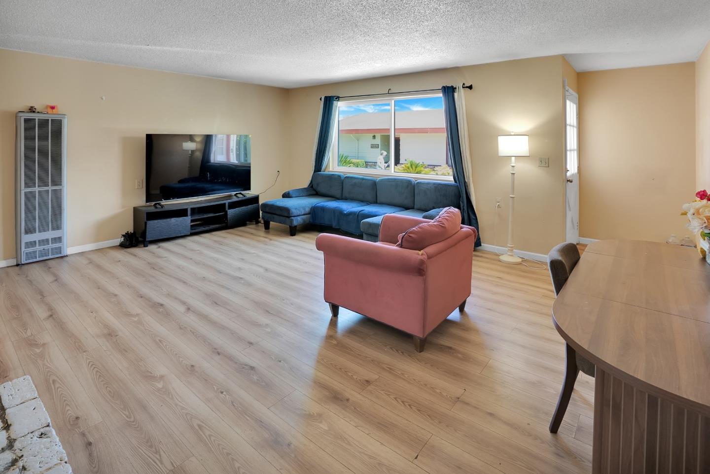 Detail Gallery Image 37 of 44 For 2030 Kinsley St, Santa Cruz,  CA 95062 - – Beds | – Baths