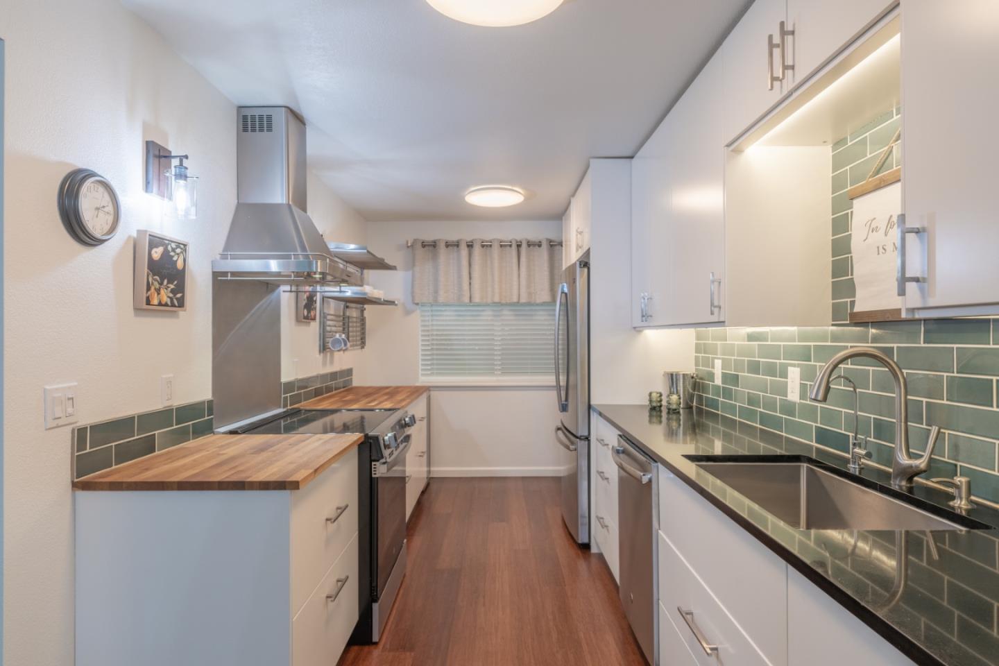 Detail Gallery Image 6 of 17 For 54 Shepherds Knoll Dr, Pebble Beach,  CA 93953 - 2 Beds | 2 Baths